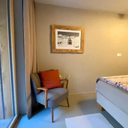 Stilvolle Ferienwohnung Direkt An Der Skipiste * Flims